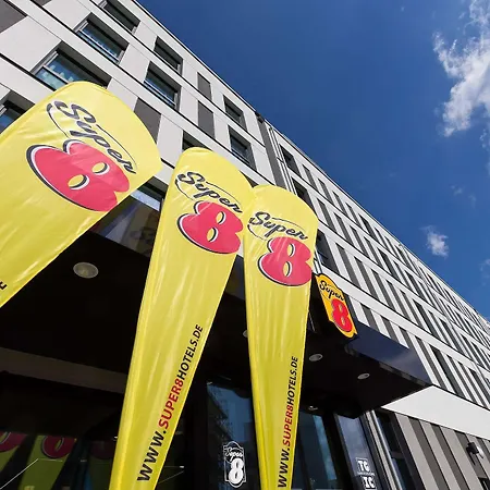 Super 8 By Wyndham Otel Augsburg