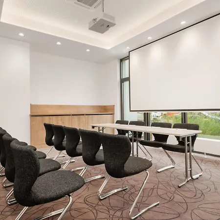 Hotel Super 8 By Wyndham Augsbourg