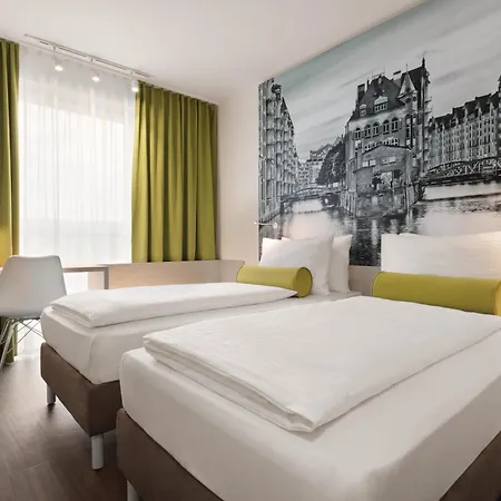 Super 8 By Wyndham Hotel