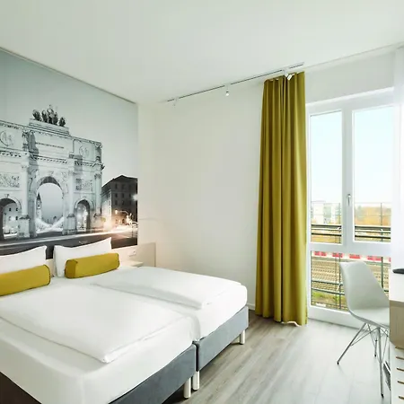 Super 8 By Wyndham Hotel