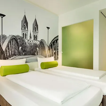 Super 8 By Wyndham 3* Augsbourg