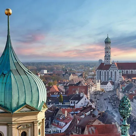 Super 8 By Wyndham Hotel 3*