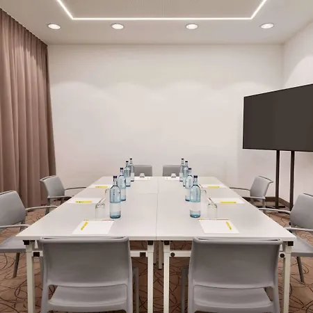 Hotel Super 8 By Wyndham Augsburg