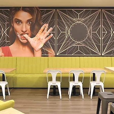 Super 8 By Wyndham Hotel Augsbourg