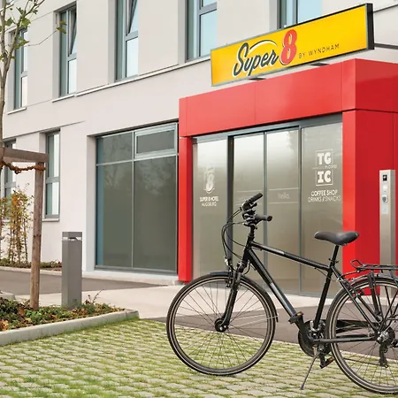 Hotel Super 8 By Wyndham Augsburg