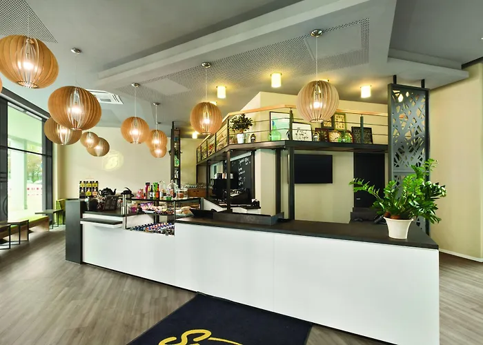 Super 8 By Wyndham Hotel 3*